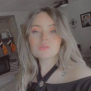 Meet your Posher, Kylee